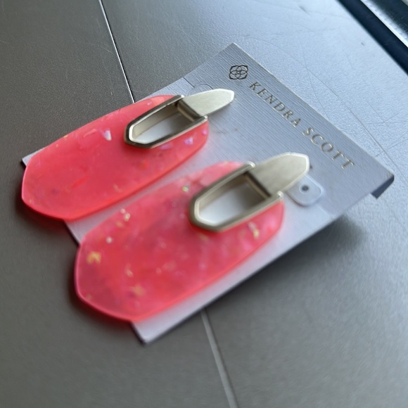 Kendra Scott earrings - Picture 2 of 3